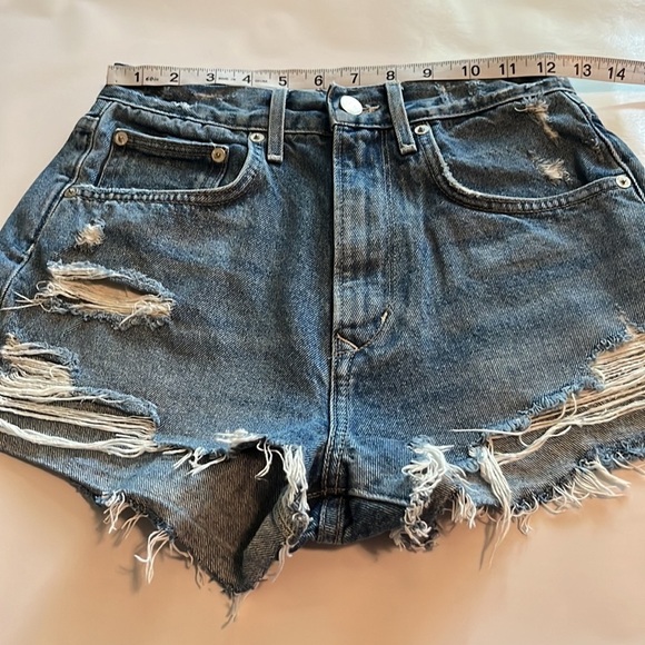 Lovers + Friends Mid Rise Shorts Size 26 - Picture 4 of 16